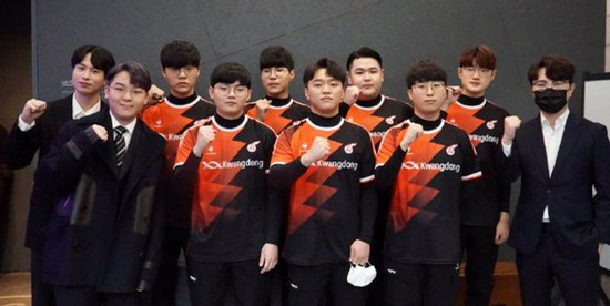 尽管白卓璇 尽管白卓璇